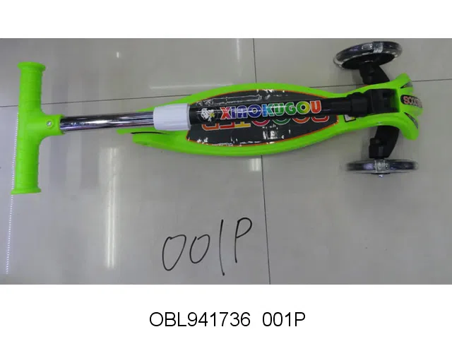 小米高PVC三轮滑板车带灯光 可折叠 3-4色混装_OBL941736